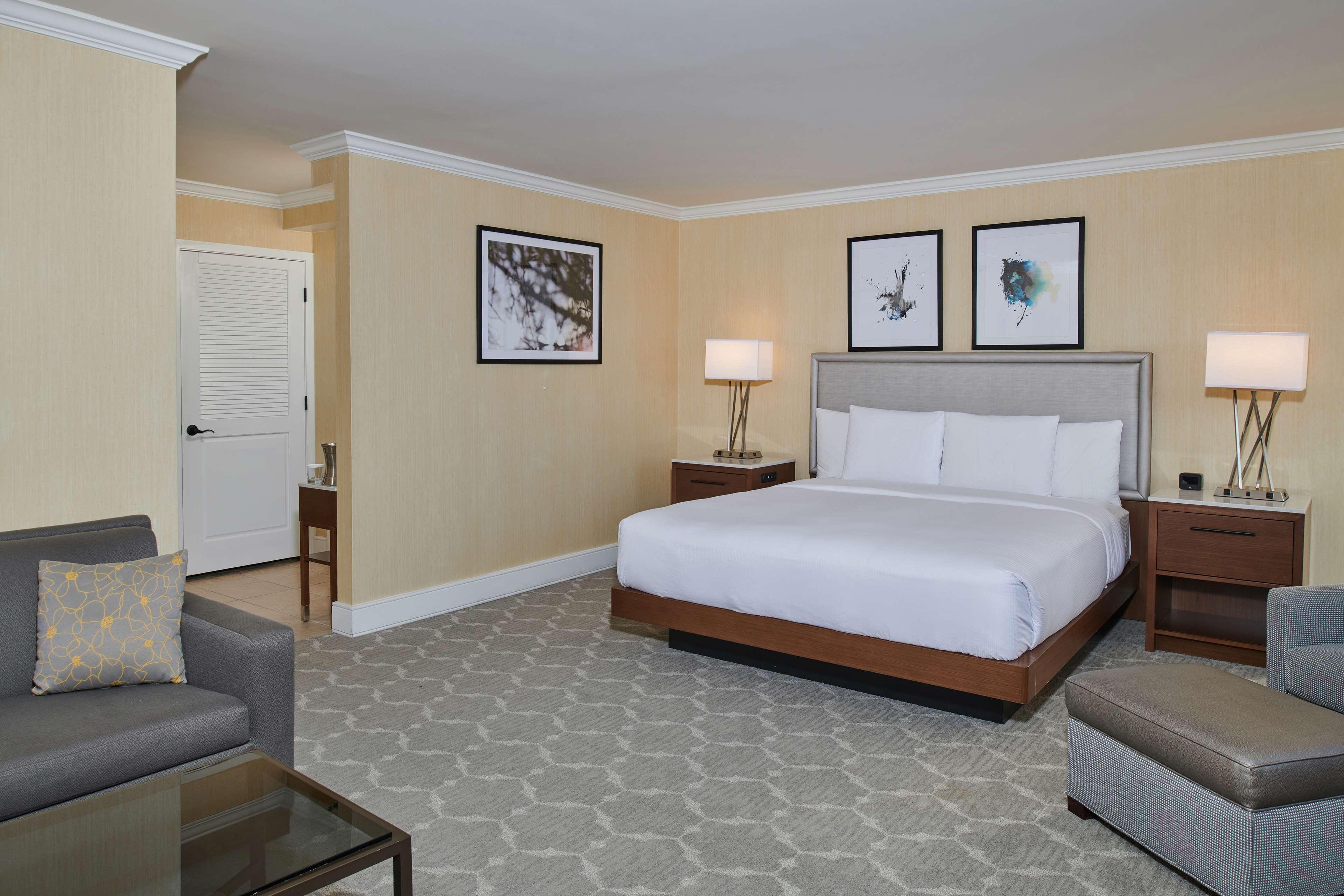 Doubletree By Hilton Salt Airport Hotel Salt Lake City